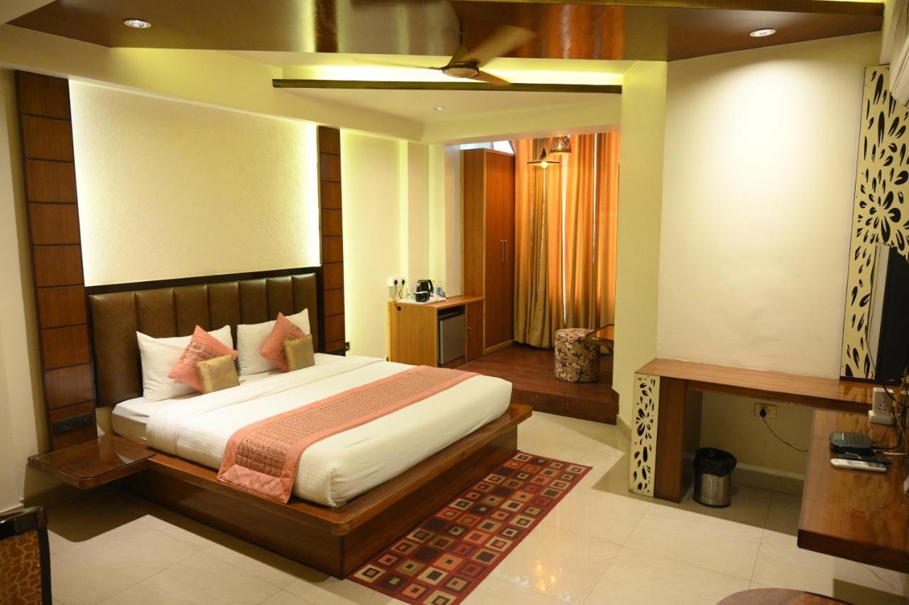 Hotel Grand Kailash,Kotdwara ภายนอก รูปภาพ